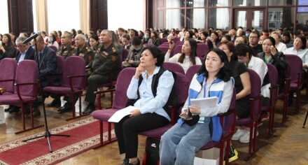 В КГМА в рамках недели традиционной музыки прошла научно-практическая конференция по психологии и психосоматической медицине