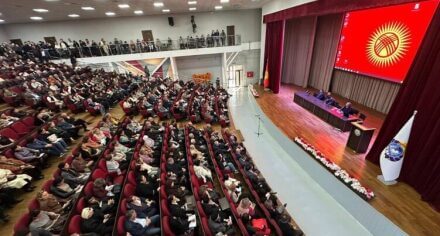  В КГМА  прошла встреча с преподавателями и студентами после инцидента с коррупцией